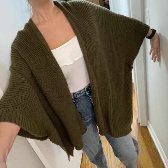 Sweater pancho - Picture 2 of 4
